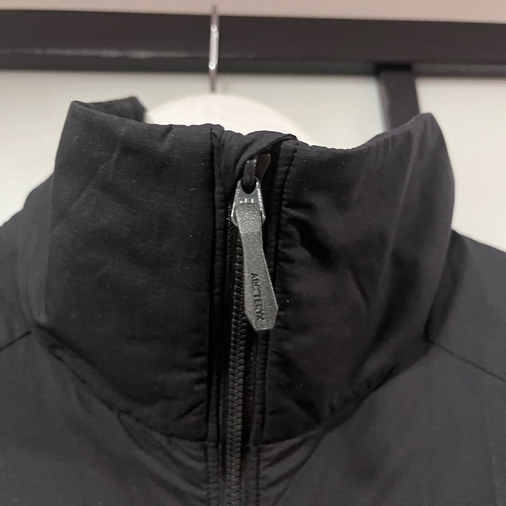 Arc'teryx Atom LT Vest Black Corporate Logo 'Cre 2.0' Outdoors Hiking - SZ Small - Picture 4 of 11